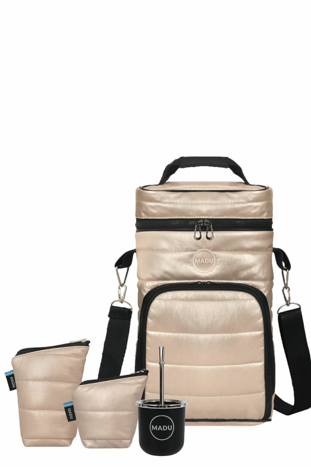 Estuche bolso 2 en 1 color beige de ecocuero con dos bolsillos pequeños y un mate negro con bombilla, marca Madu