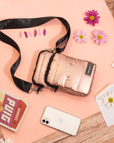 Bandolera Matelasse Porta Celular Unisex Dos Cierres Madu