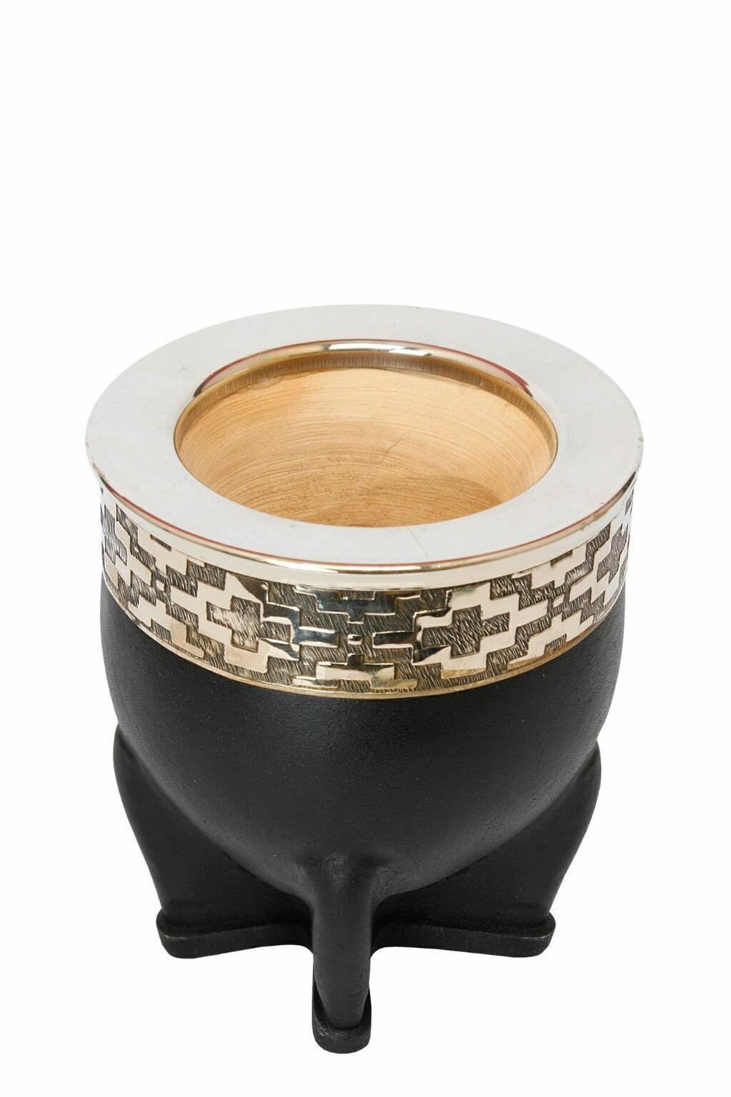 Mate imperial camionero de cuero con virola de alpaca cincelada y base trípode negra