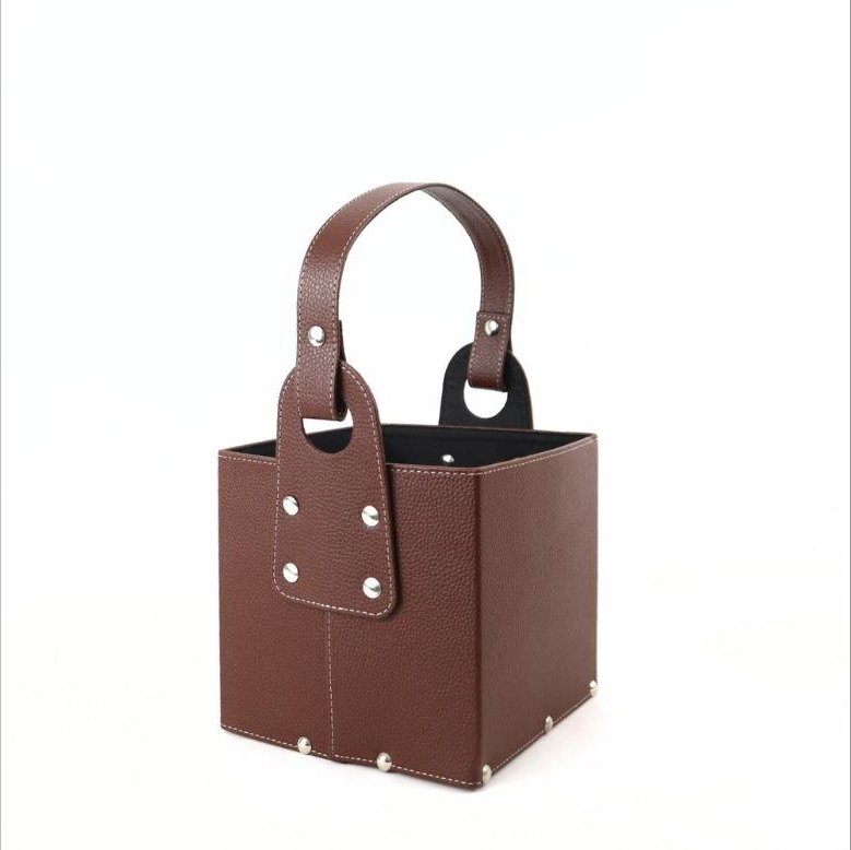 Canasta Cuerina Remache Chocolate (cm06)